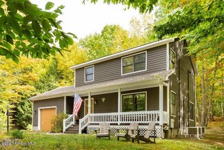 35 Kings Rd, Corinth, NY 12822