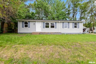 2320 E Enterprise St, Grandview, IL 62702