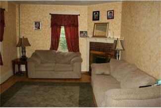 4 Sturgis St, Worcester, MA 01605