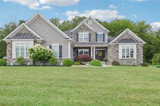 6888 Black Tail Ct, Medina, OH 44256