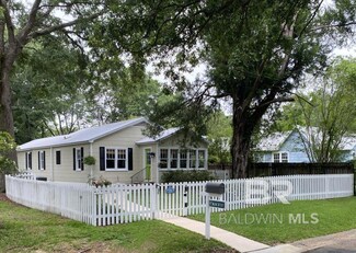 354 Azalea St, Fairhope, AL 36532
