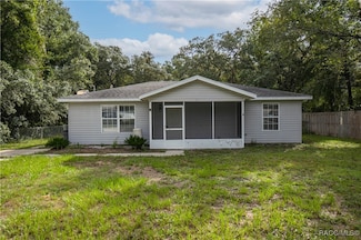 93 S Rooks Ave, Inverness, FL 34453