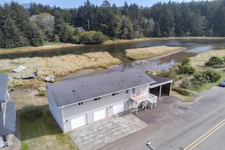 4850 SE 51st St, Lincoln City, OR 97367