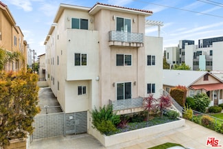 1743 S Barrington Ave, Los Angeles, CA 90025