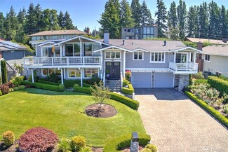 6820 83rd Ave SE, Mercer Island, WA 98040
