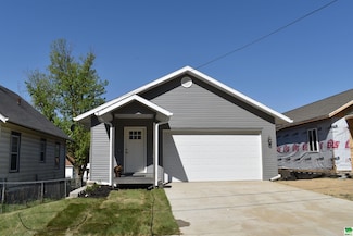 1407 Rustin St, Sioux City, IA 51105