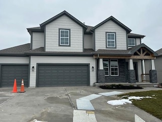2696 W Park St, Olathe, KS 66061