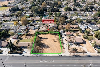 1 Van Buren Blvd, Riverside, CA 92503