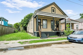 4716 Burgundy St, New Orleans, LA 70117