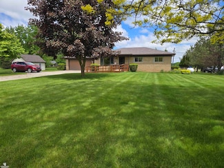 13126 Imlay City Rd, Emmett, MI 48022
