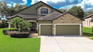 2727 Colewood Ln, Dover, FL 33527