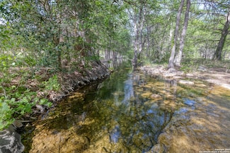 6501 N Us Highway 83, Leakey, TX 78873