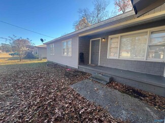 416 Paxton Ave, Gadsden, AL 35905