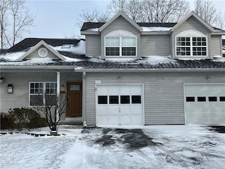 1314 Courtney Dr, Victor, NY 14564