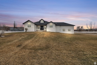 353 W Redberry Rd, Draper, UT 84020