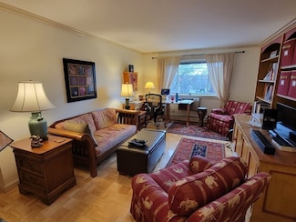 329 Harvard St Unit 31, Cambridge, MA 02139
