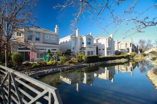808 Corriente Point Dr, Redwood City, CA 94065