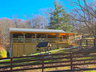 13966 State Route 595, Logan, OH 43138