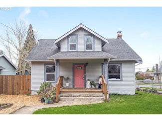 9704 SE Reedway St, Portland, OR 97266