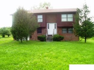 13 Rip Van Winkle Dr, Athens, NY 12015