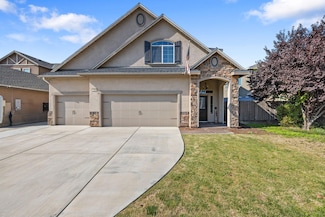 2327 N Shady St, Visalia, CA 93291