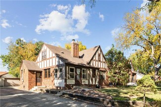 1056 39th St, Des Moines, IA 50311