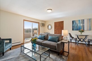 29 Jacqueline Rd Unit F, Waltham, MA 02452
