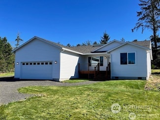 25200 U St, Ocean Park, WA 98640