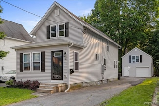 51 S Lake St, Hamburg, NY 14075