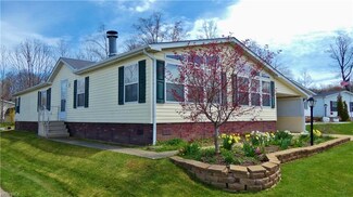 186 Sunrise Ln, Hiram, OH 44234