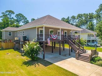 110 Birch Dr, Pass Christian, MS 39571