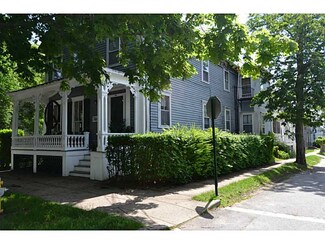 201 High St, Bristol, RI 02809