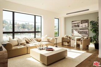 2824 1/2 Avenel St, Los Angeles, CA 90039