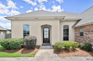 4058 Driftwood Dr, Zachary, LA 70791