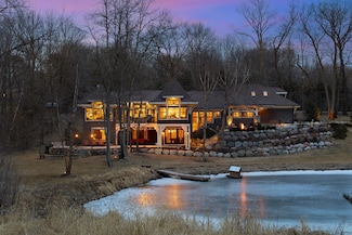 18400 Maple Ridge Rd, Wayzata, MN 55391