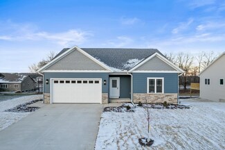 421 Gunderson Dr, Portage, WI 53901
