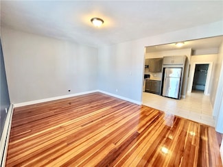 525 Charles St Unit 3, Providence, RI 02904