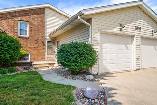 1546 Hunt Dr Unit B, Normal, IL 61761