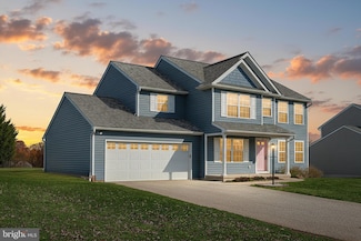 125 Payne Dr, Mount Wolf, PA 17347