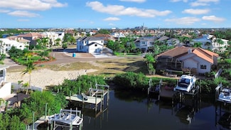 962 Symphony Isles Blvd, Apollo Beach, FL 33572