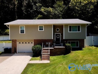 3387 Cedar Ln, Guntersville, AL 35976