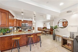 118 39th St, Newport Beach, CA 92663