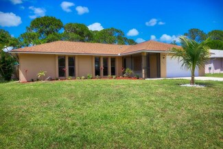 631 SE Polynesian Ave, Port Saint Lucie, FL 34983