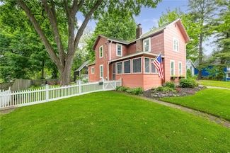 11 Washington Rd, Pittsford, NY 14534