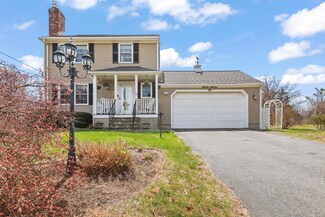 36 Town Neck Rd, Sandwich, MA 02563