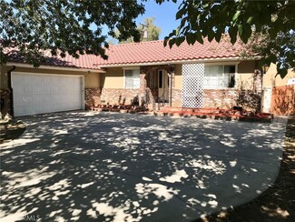 717 W Avenue I Unit J9, Lancaster, CA 93534