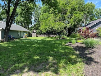 429 Arkansas St, Lawrence, KS 66044