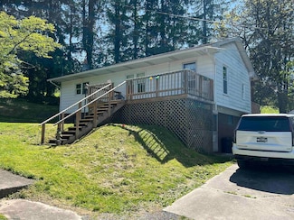 302 Jameson Ave, Parsons, WV 26287