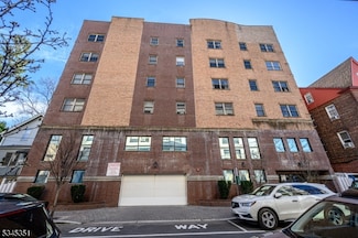 135 38th St Unit 407, Union City, NJ 07087