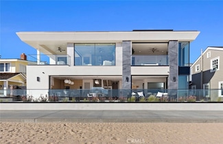 706 W Oceanfront, Newport Beach, CA 92661